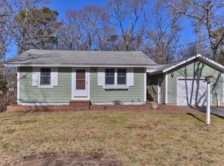 22 Wedgewood Dr, East Falmouth, MA 02536