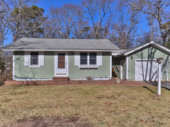 22 Wedgewood Drive, East Falmouth, MA 02536