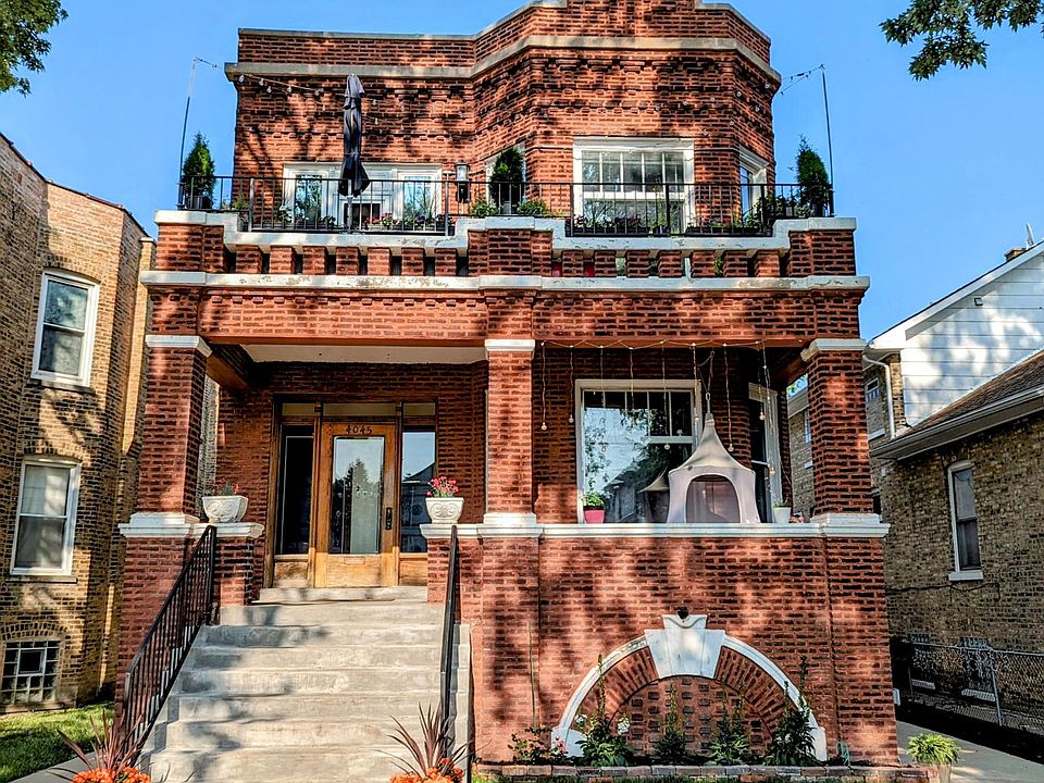 1st image of 4045 N Leclaire Ave #1