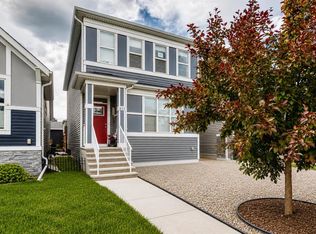 571 E Seton Cir SE, Calgary, AB T3M3G8