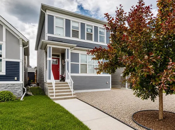571 E Seton Cir SE, Calgary, AB T3M 3G8