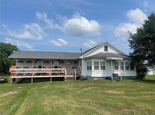 252 Pettyville Rd, Mineral Wells, WV 26150
