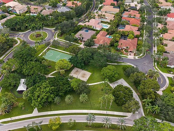 3rd image of 2647 EDGEWATER Drive