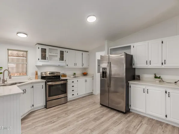 2762 W SMOKETREE Street, Apache Junction, AZ 85120