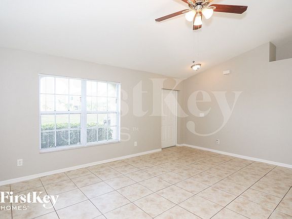 3rd image of 222 NW 13th St