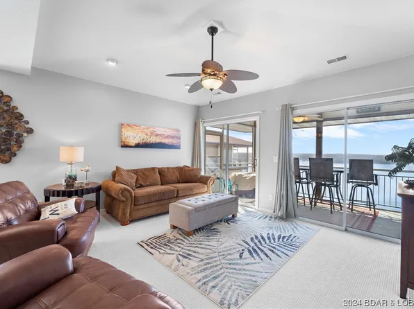 77 Palisades Lakeview Dr #4A, Lake Ozark, MO 65049