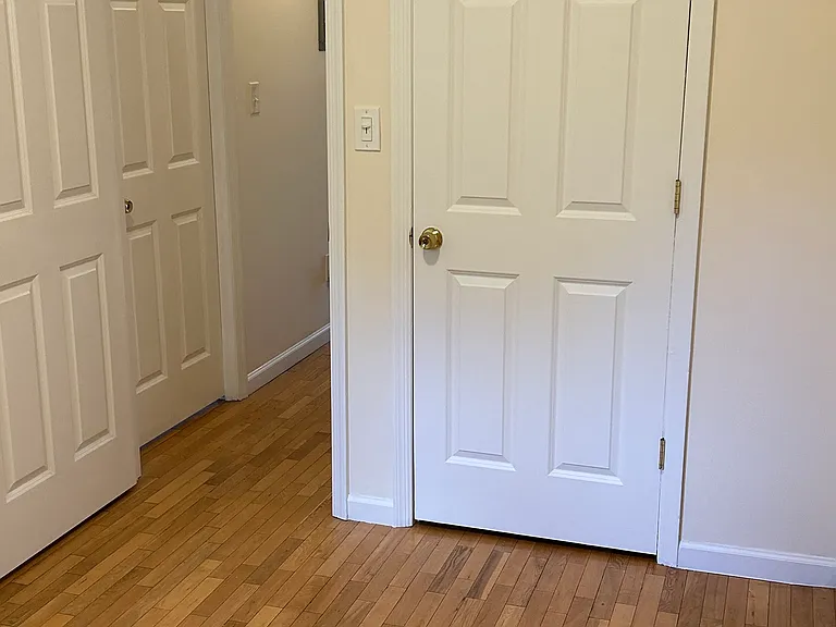 Sexton Pl — Photo 3