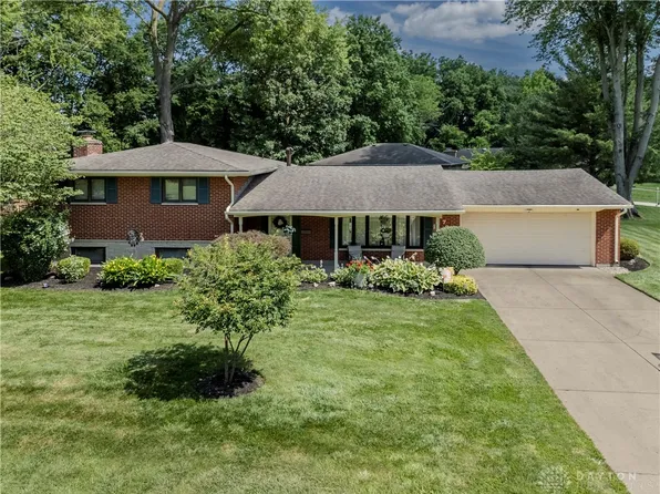 2700 Richlawn Cir, Dayton, OH 45440