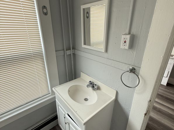 23 S Main St UNIT 8, Brattleboro, VT 05301