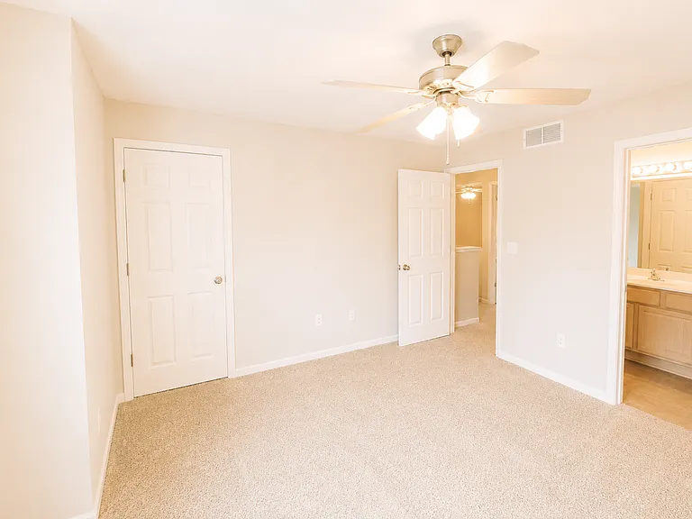 4005 Snowy Owl Dr — Photo 29
