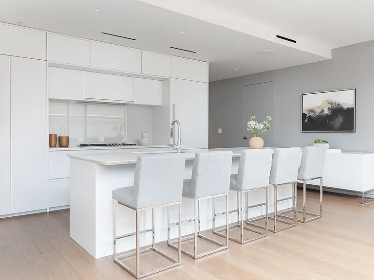 10 Farnsworth St #3A — Photo 9