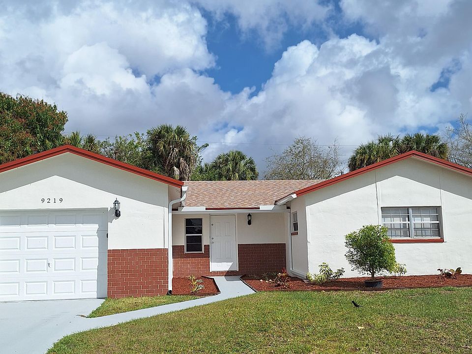 1st image of 9219 SW 1st Pl