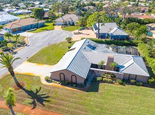 6 Stonesthrow Way, Englewood, FL 34223
