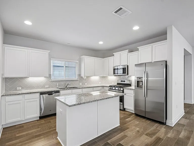 10213 Forest Grove Dr — Photo 8