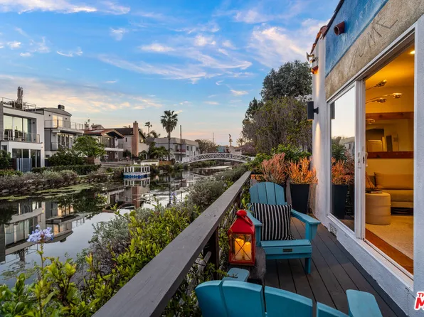 225 Carroll Canal, Venice, CA 90291