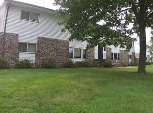 200 S Division St #16, Waunakee, WI 53597