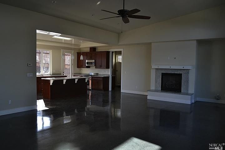 2nd image of 395 Ronsheimer Rd