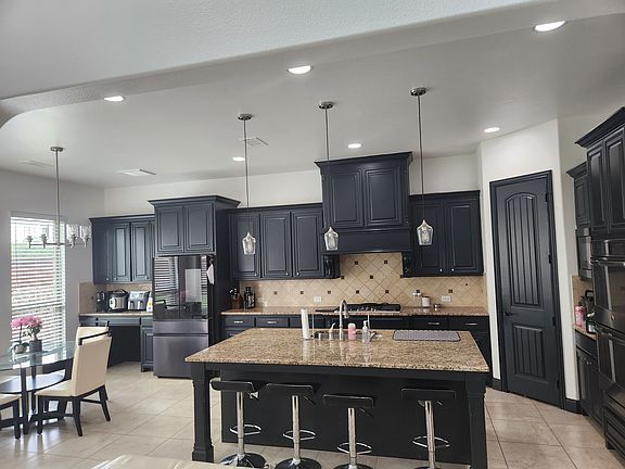 4th image of 10647 Kingsford Ln