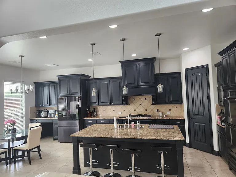 10647 Kingsford Ln — Photo 4