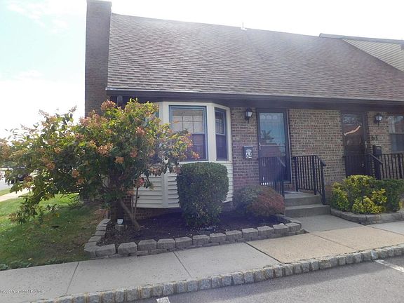 2nd image of 64 Village Green Way
