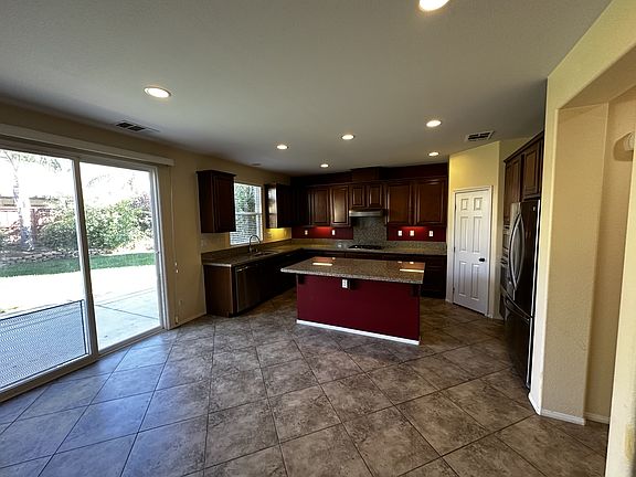 Dining area and kitchen island