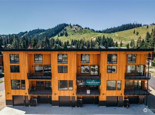 41 Pass Life Way, Snoqualmie Pass, WA 98068