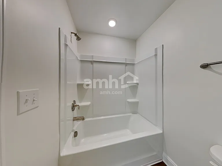 112 Twin River Dr — Photo 23