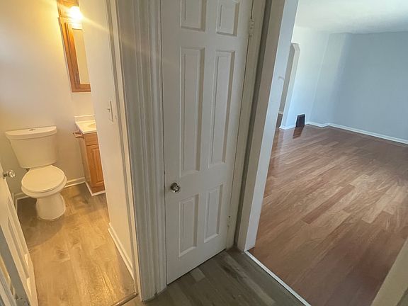 2nd image of 14305 Parnell Ave