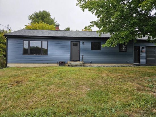21 Marian Drive, Auburn, ME 04210