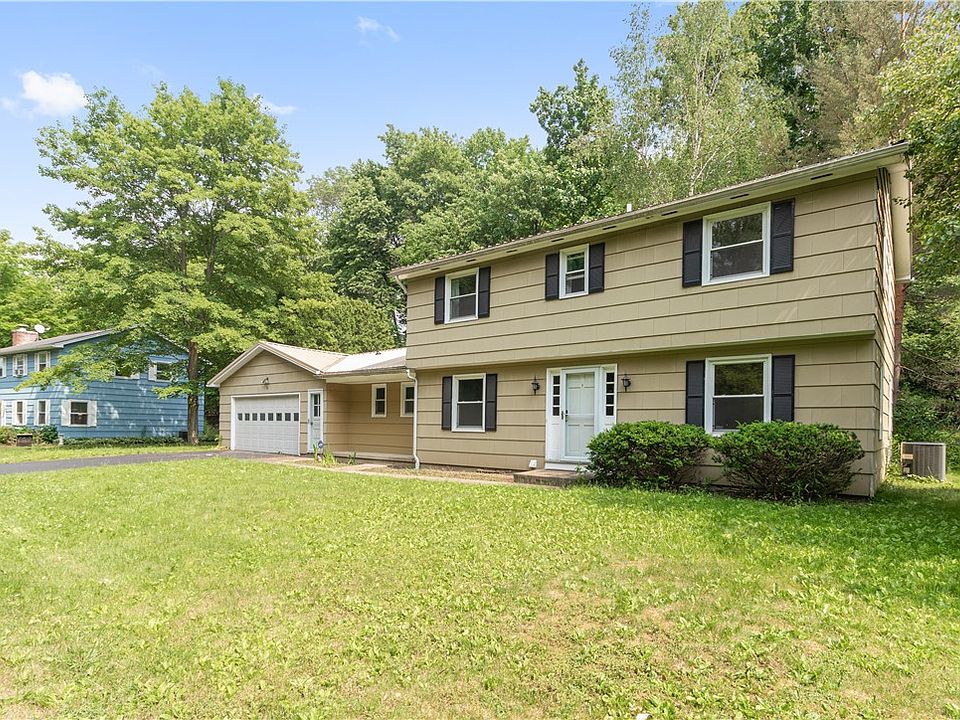 1st image of 36 Crestview Dr