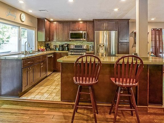 4th image of 28925 Lotusgarden Dr