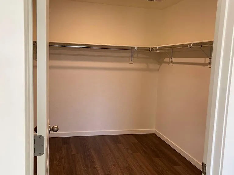 6045 Holstein Dr — Photo 24