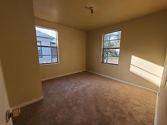 5th image of 1290 W 31st St