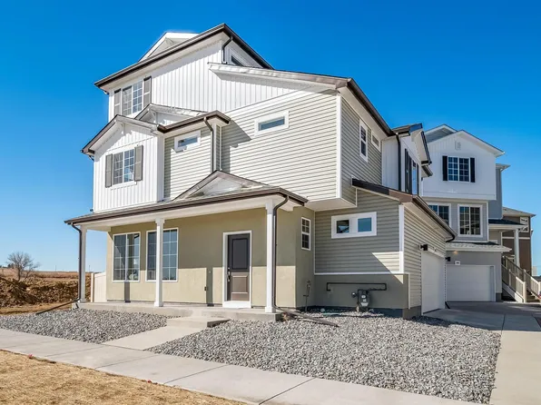 3498 Streamwood Dr, Johnstown, CO 80534