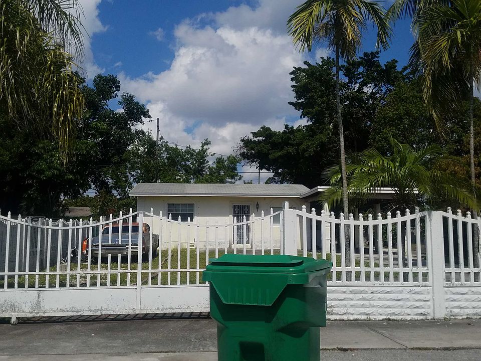 1st image of 1927 NW 51st St