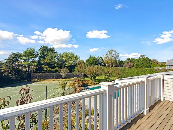 2nd image of 5 Goose Glen Ct