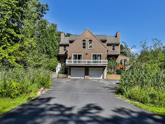 2nd image of 18 Ledgewood Dr #A