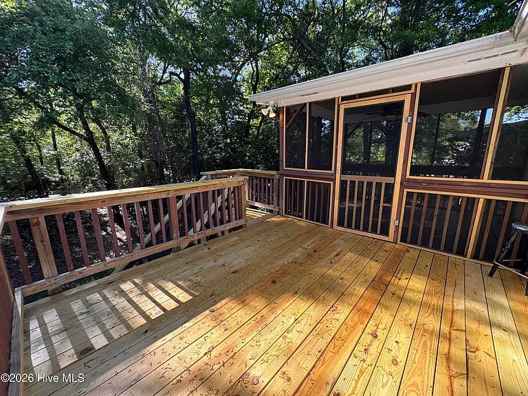 407 Hickory St #UP — Photo 13