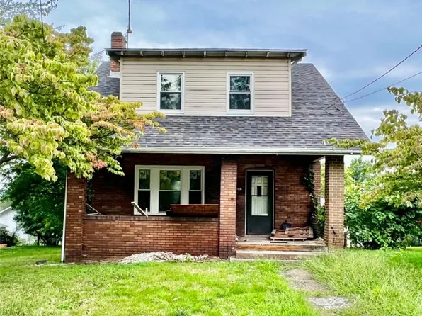 347 Pershing Dr, New Kensington, PA 15068