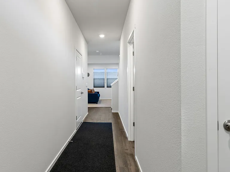 6715 NE 139th Pl — Photo 13