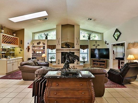 4th image of 2884 Hammock Dr
