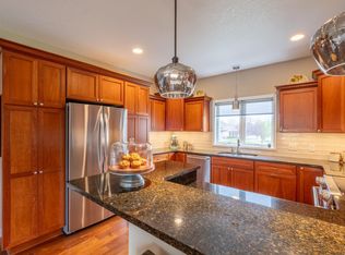 2205 Carter Ct, Northfield, MN 55057