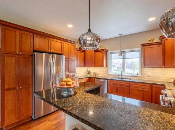 2205 Carter Ct, Northfield, MN 55057