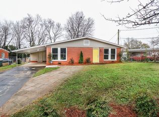 2002 Whitman Rd, Greensboro, NC 27405