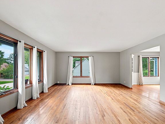 5th image of 143 McCullom St
