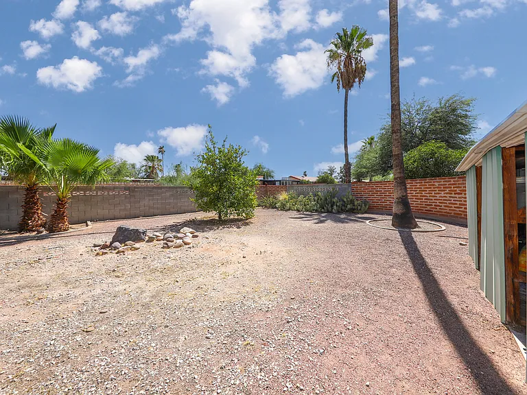 5650 E Burns St — Photo 32