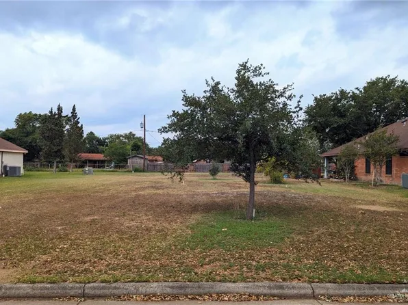 2107 Sugar Ln, Mission, TX 78572