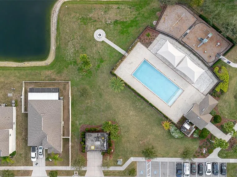 304 Cascade Bend Dr — Photo 22