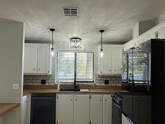 4th image of 49 Oakmont St #49