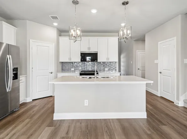 3221 Scorpion Ln, Fort Worth, TX 76179